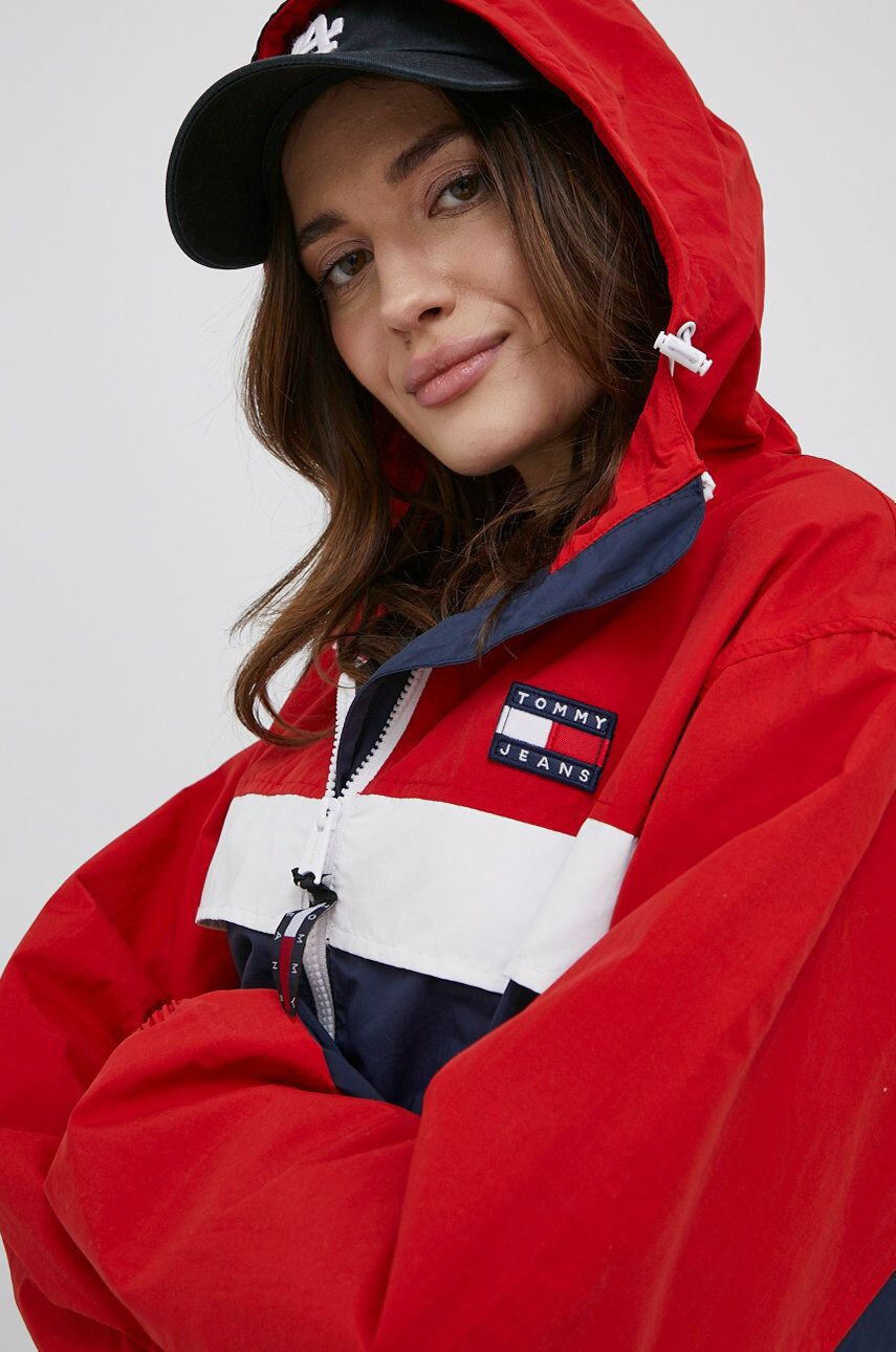 Tommy Jeans geaca femei culoarea alb de iarna - Pled.ro