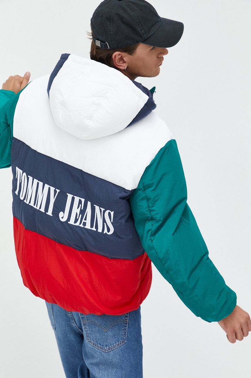 Tommy Jeans geaca barbati culoarea alb de iarna oversize - Pled.ro