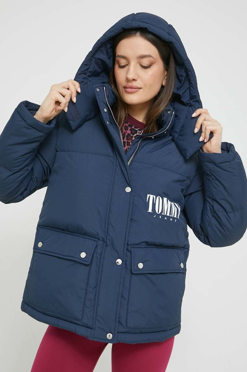 Tommy Jeans geaca femei culoarea albastru marin de iarna oversize - Pled.ro