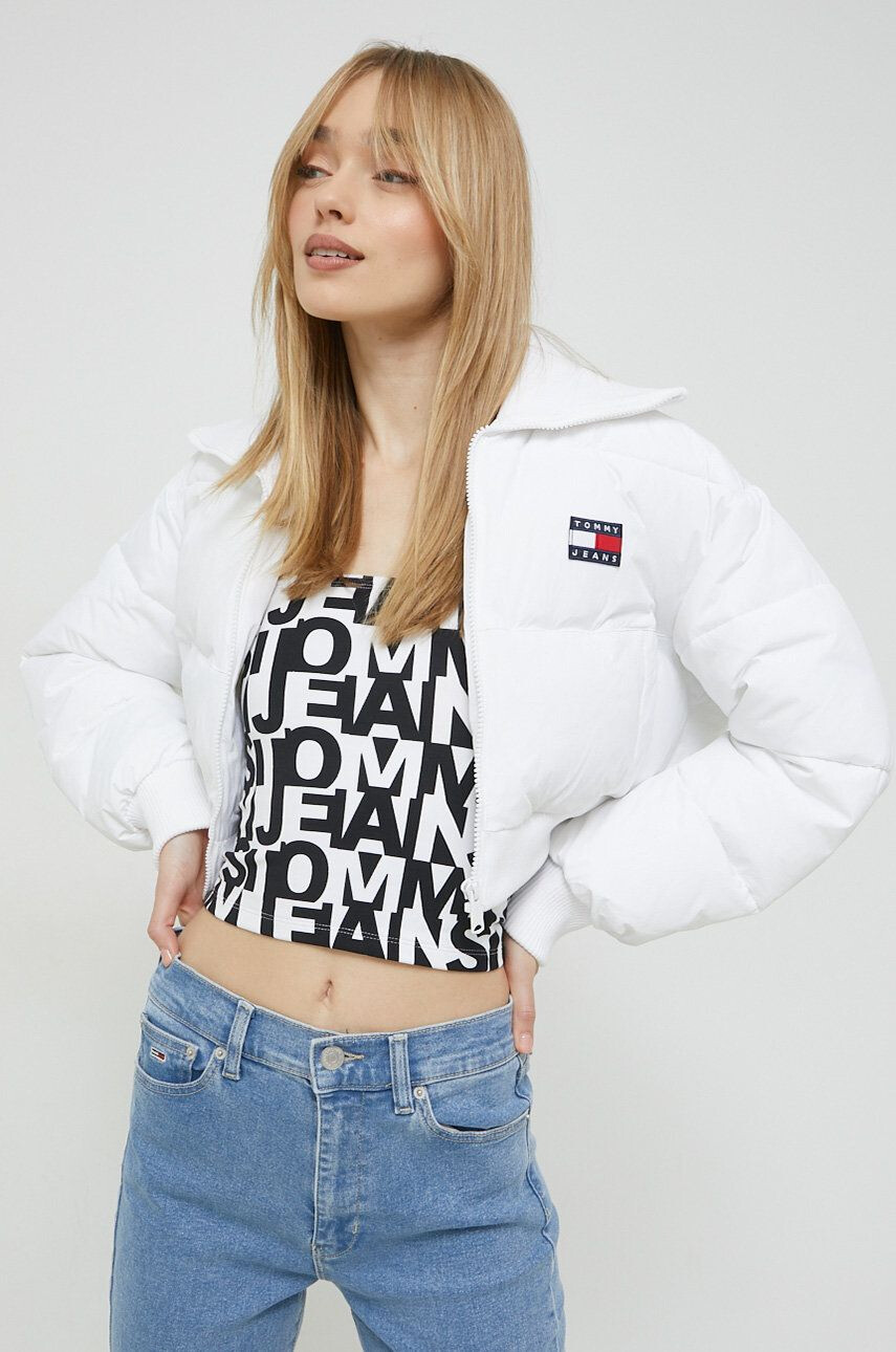 Tommy Jeans geaca femei culoarea alb de iarna - Pled.ro