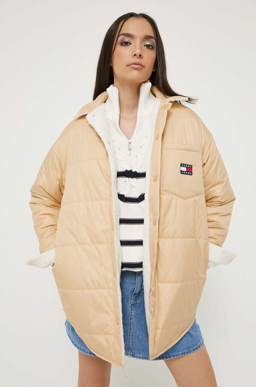 Tommy Jeans geacă reversibilă femei culoarea bej de tranzitie oversize - Pled.ro