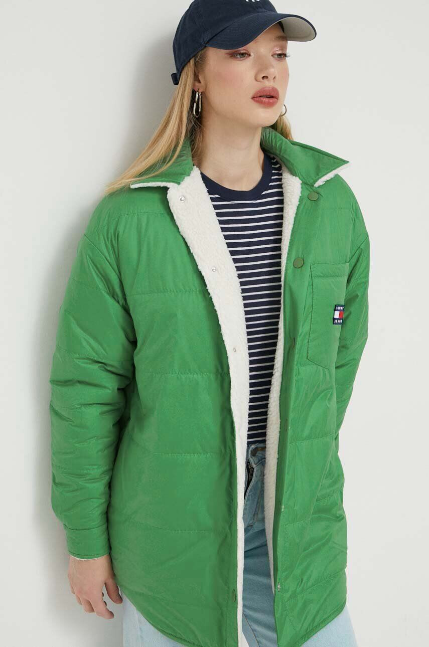 Tommy Jeans geacă reversibilă femei culoarea verde de tranzitie oversize - Pled.ro