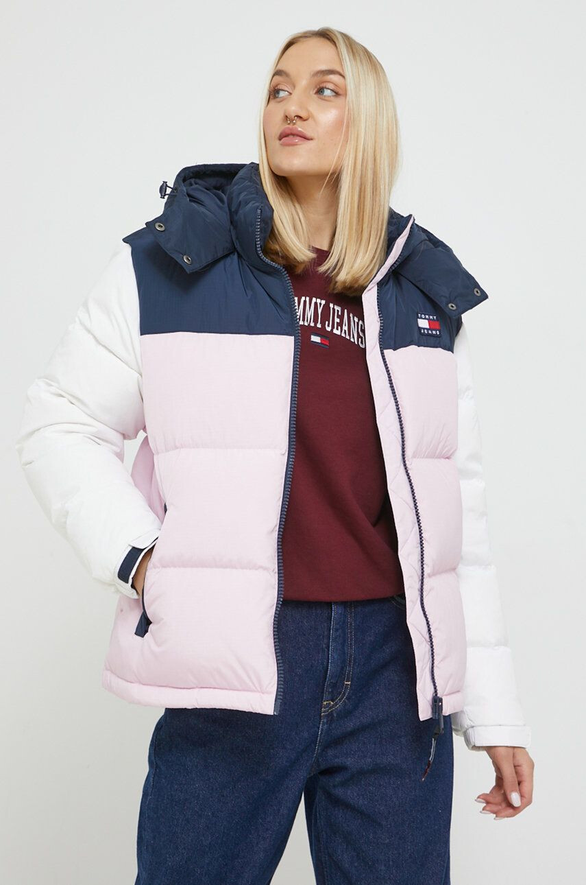 Tommy Jeans geaca de puf femei culoarea roz de iarna - Pled.ro