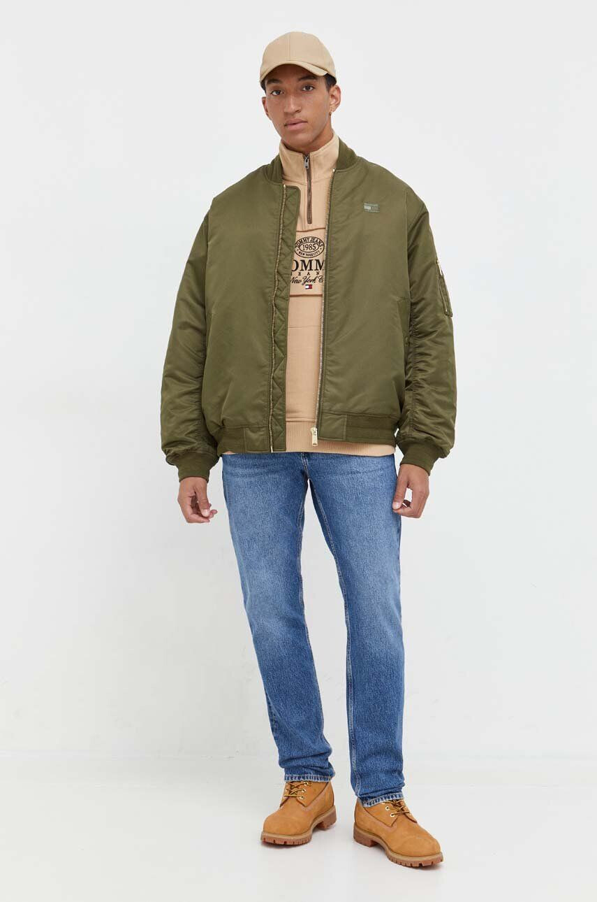 Tommy Jeans geacă bomber culoarea verde de tranzitie - Pled.ro