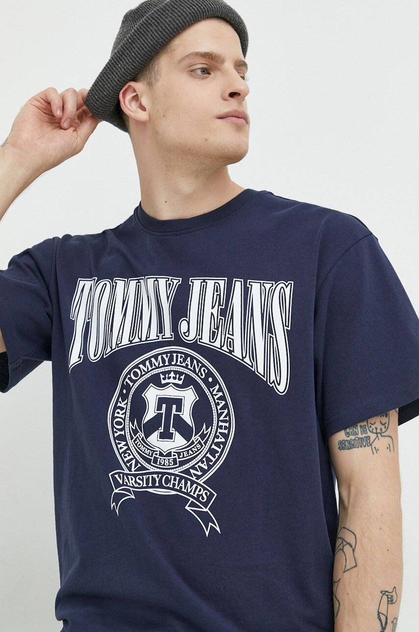 Tommy Jeans tricou din bumbac culoarea albastru marin cu imprimeu - Pled.ro