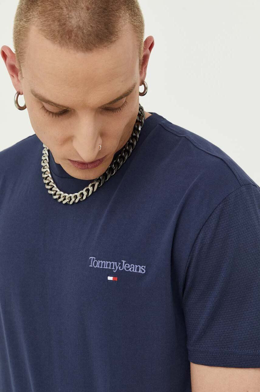 Tommy Jeans tricou din bumbac culoarea albastru marin neted - Pled.ro