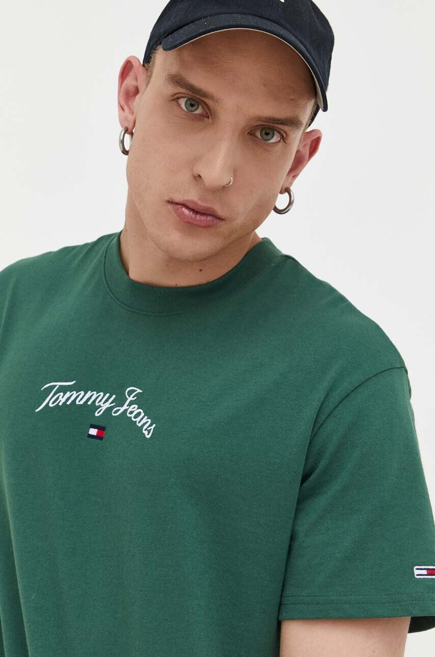 Tommy Jeans tricou din bumbac culoarea verde cu imprimeu - Pled.ro