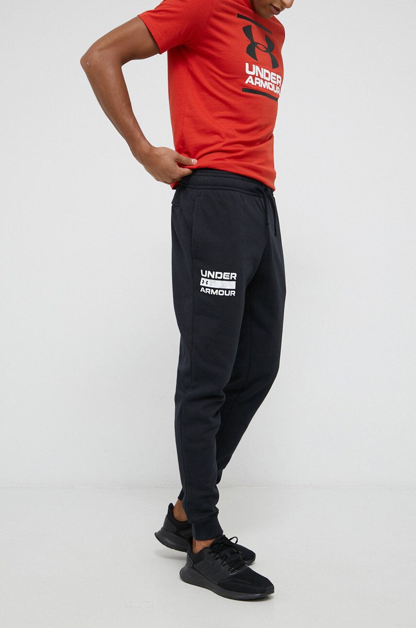 Under Armour Pantaloni - Pled.ro