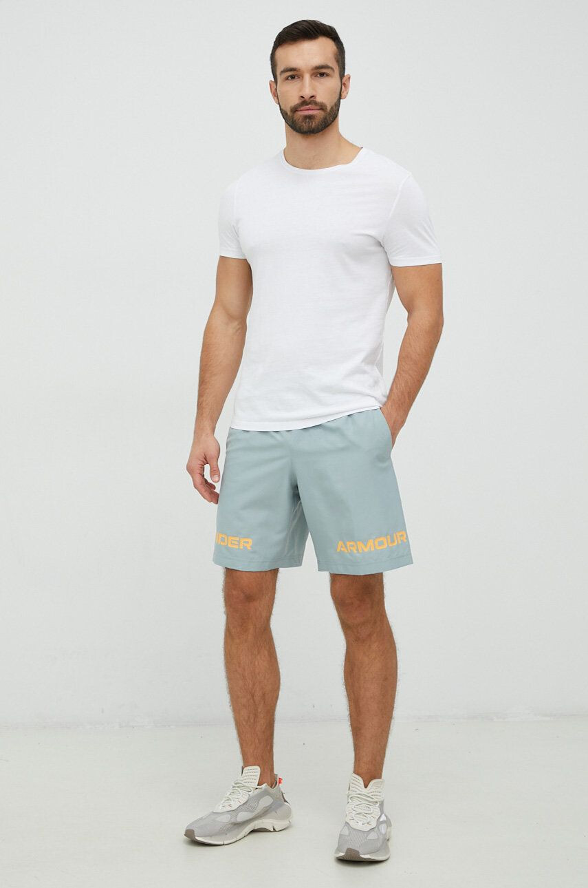 Under Armour pantaloni scurti - Pled.ro