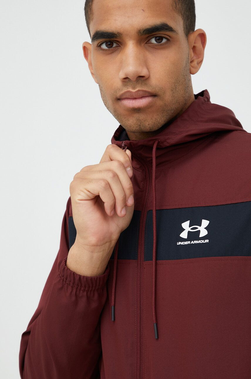 Under Armour windbreaker culoarea maro de tranzitie - Pled.ro