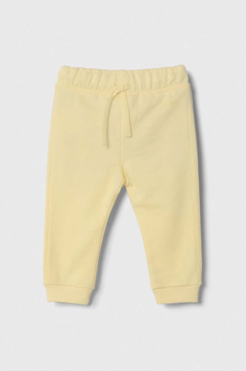 United Colors of Benetton pantaloni de trening din bumbac pentru copii culoarea galben neted - Pled.ro