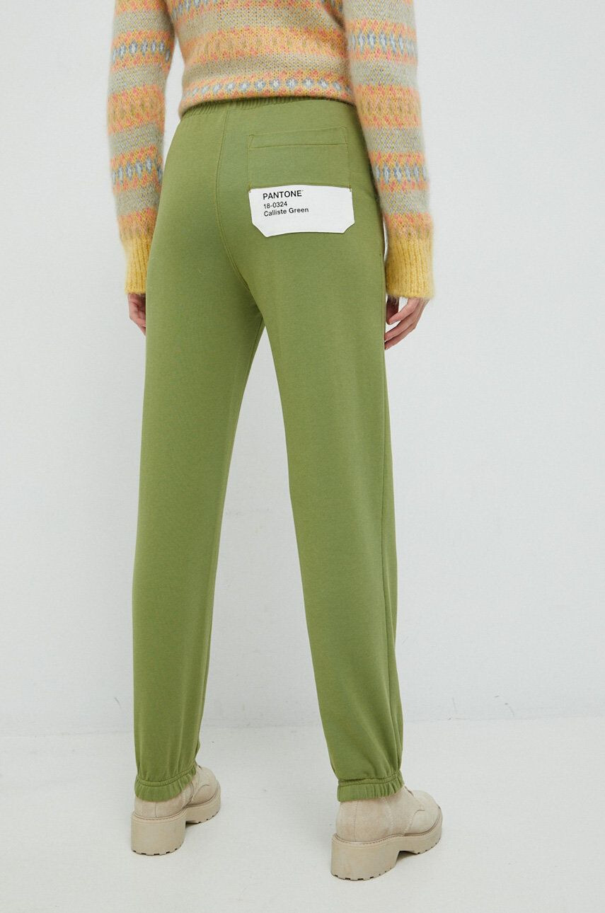 United Colors of Benetton pantaloni de trening din bumbac X Pantone femei culoarea verde cu imprimeu - Pled.ro