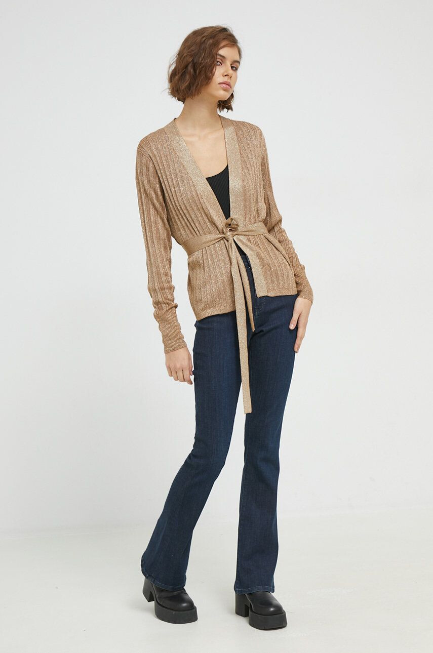 Vila cardigan - Pled.ro