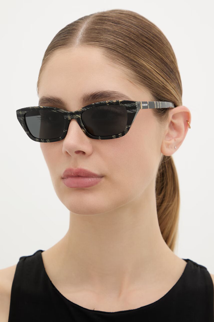 Burberry ochelari de soare pentru femei