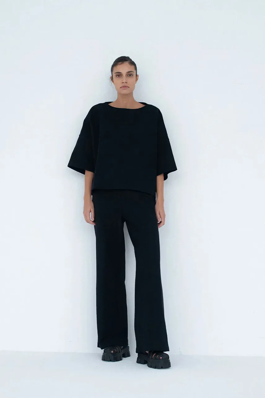 MUUV. pantaloni wide leg pentru femei din bumbac MOAI