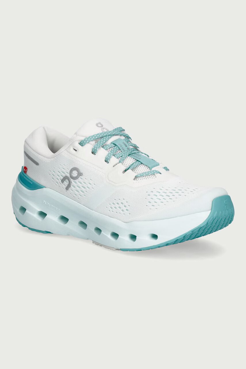 On încălțăminte pentru alergare pentru femei Cloudrunner 3