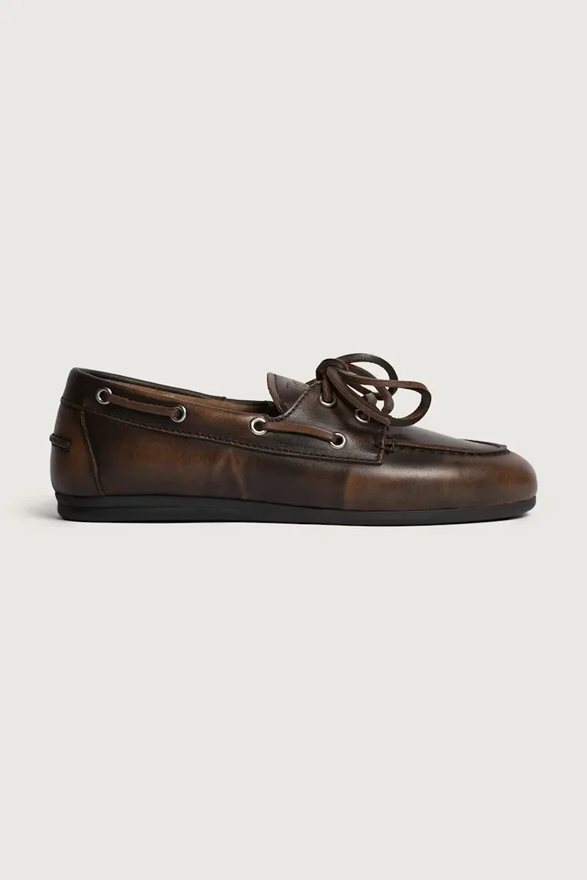 Posa mocasini pentru femei din piele întoarsă Boat Loafer