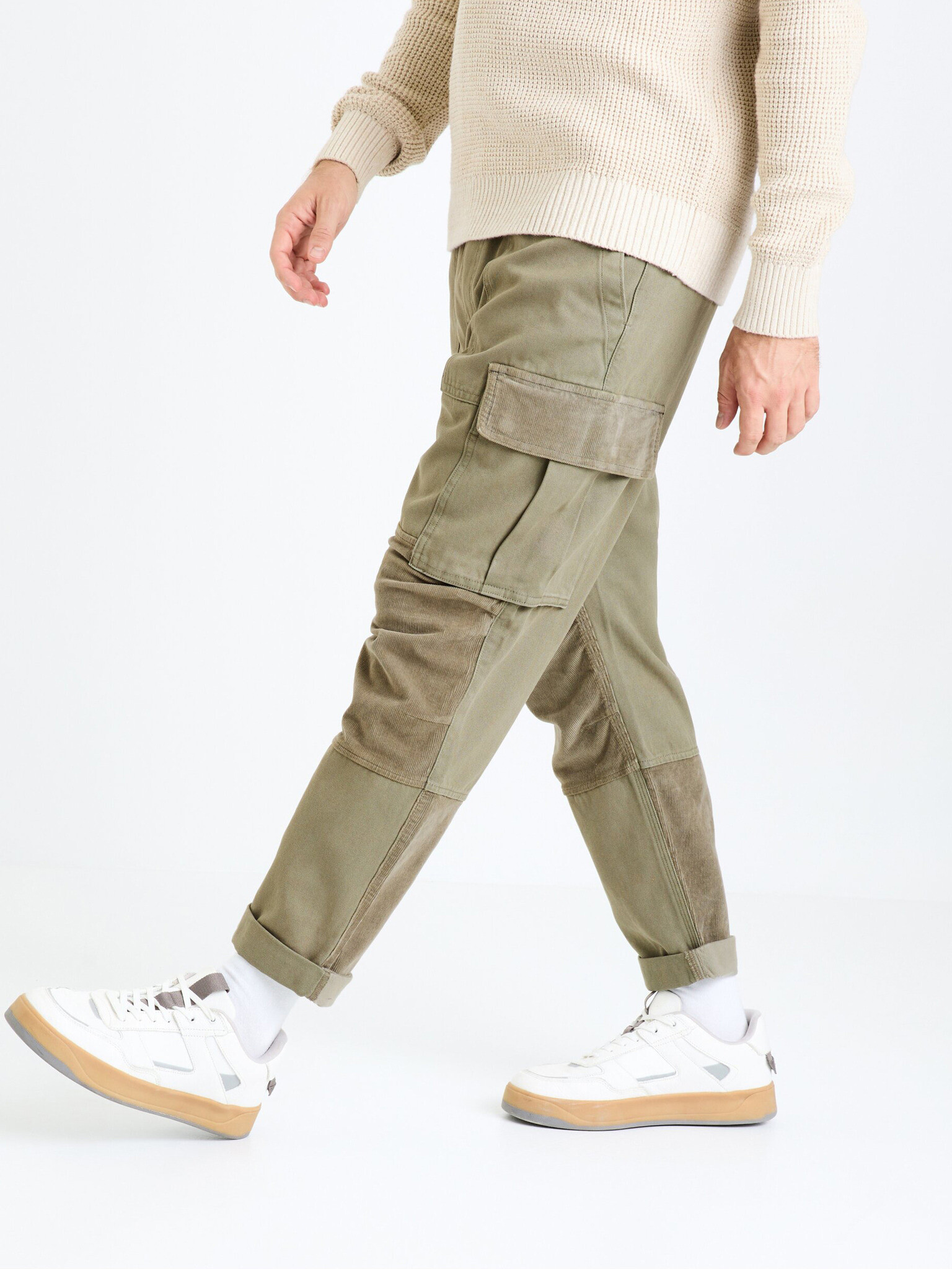 Celio Fovelour Pantaloni Verde - Pled.ro