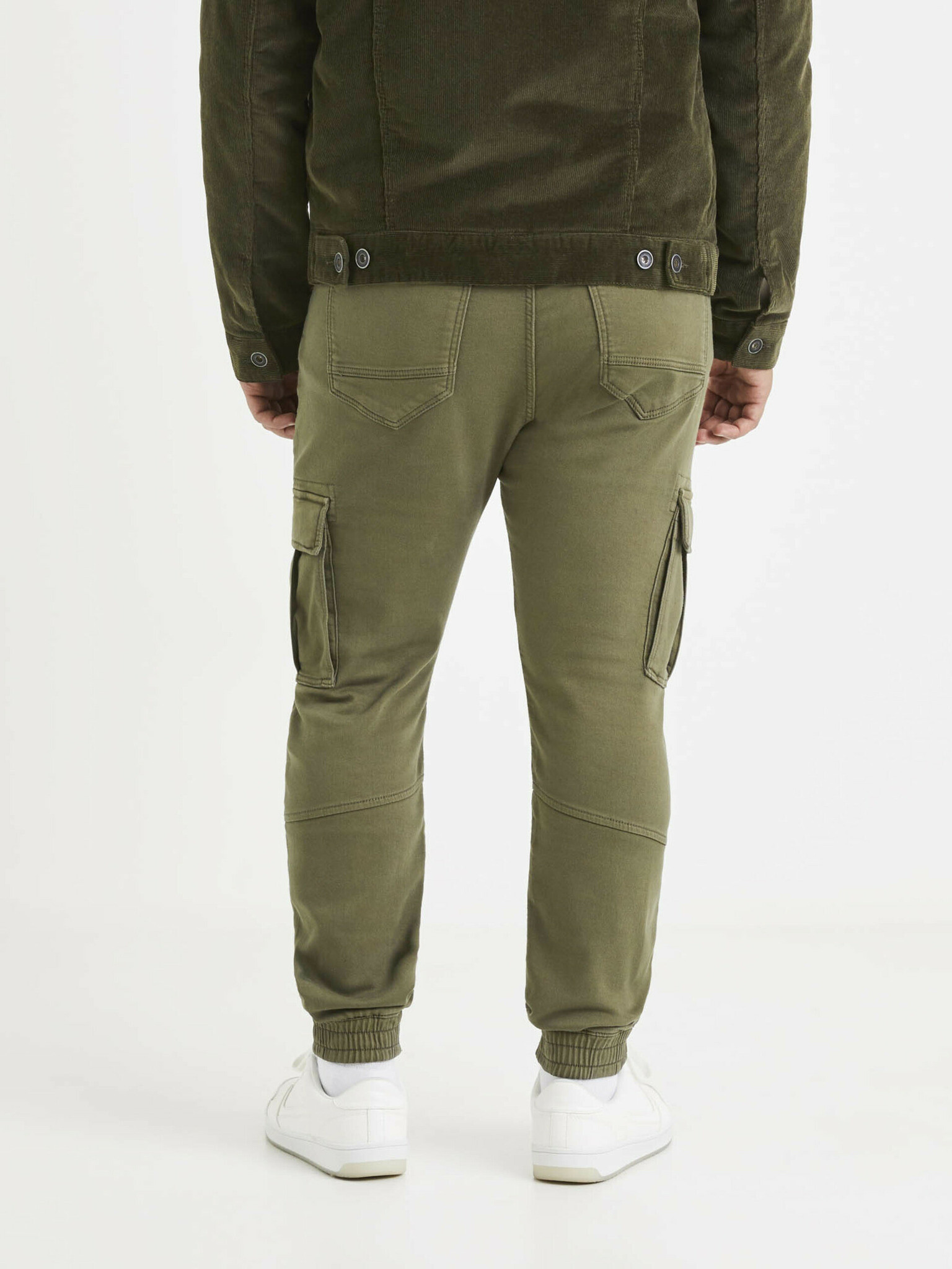 Celio Pantaloni Verde - Pled.ro