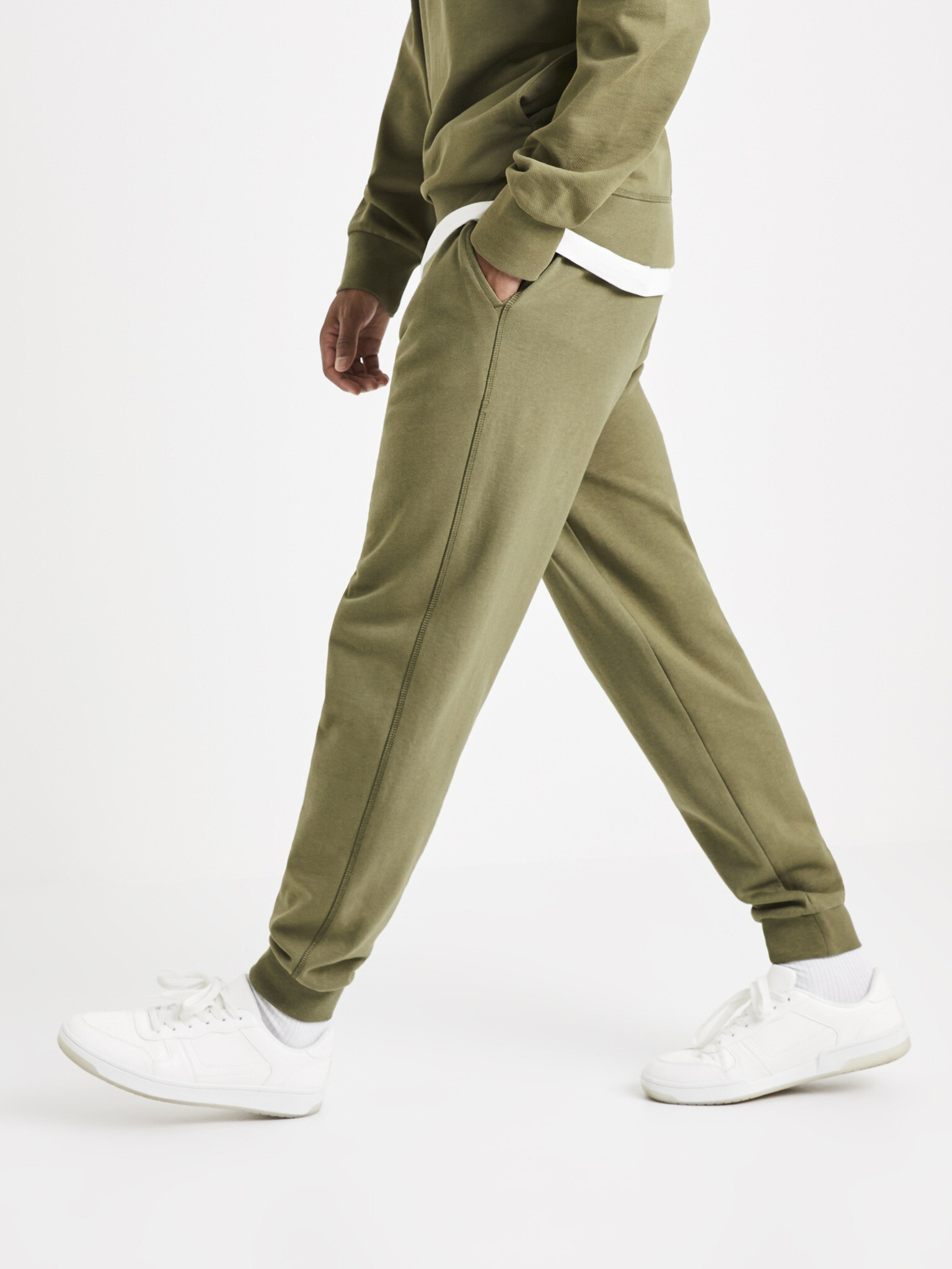 Celio Tojoggie Pantaloni de trening Verde - Pled.ro