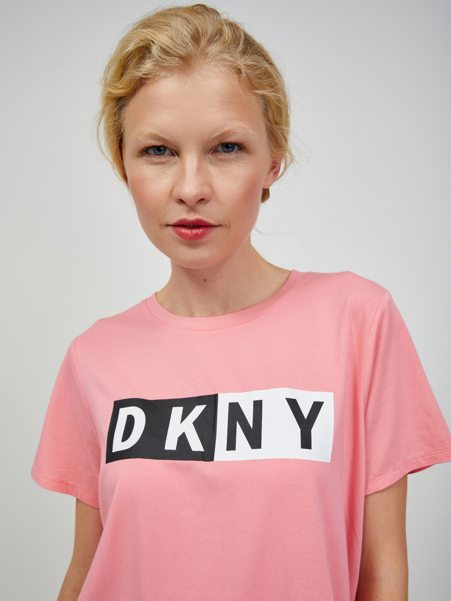 DKNY Tricou Roz - Pled.ro