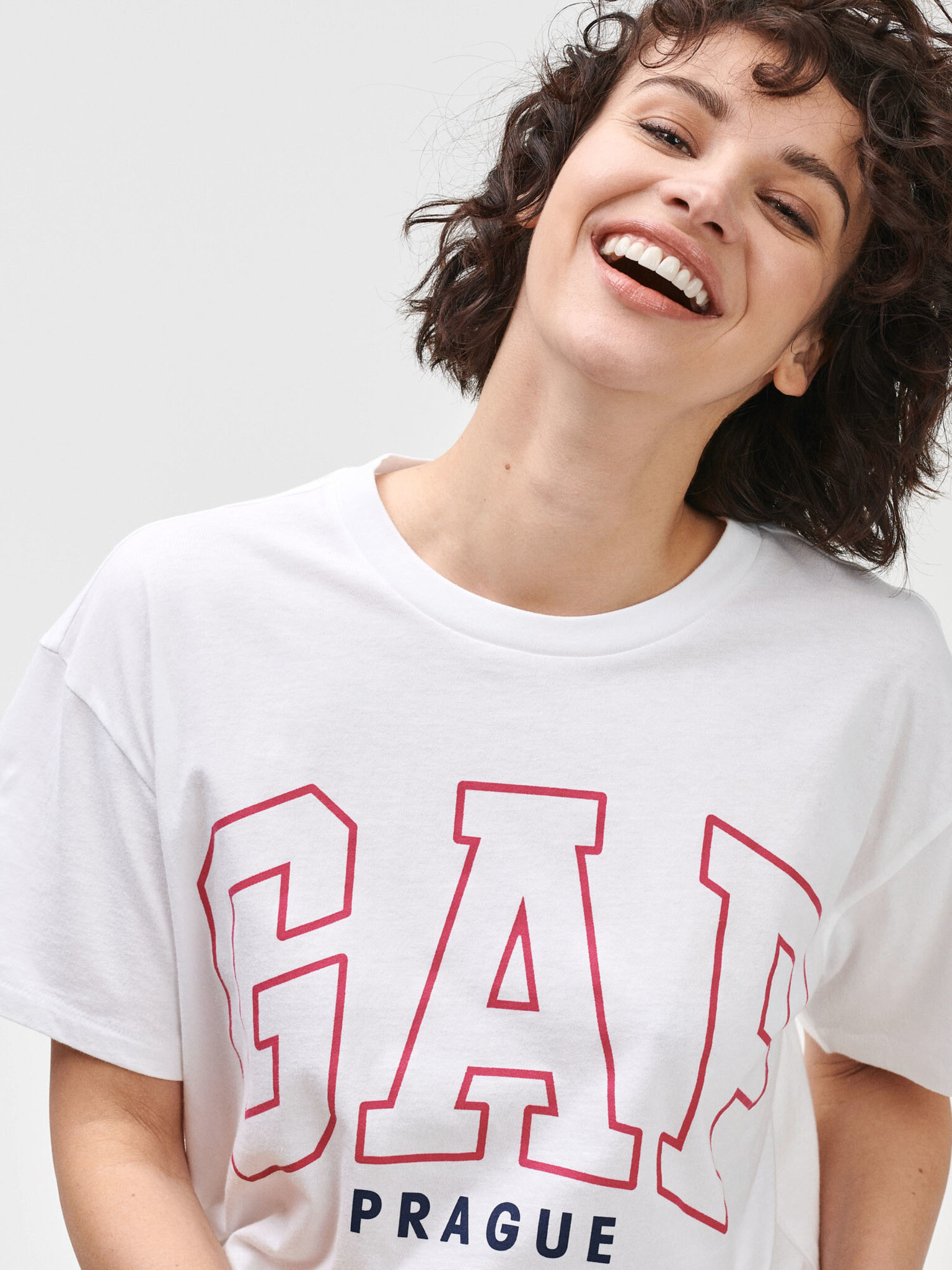 GAP Logo Prague Tricou Alb - Pled.ro