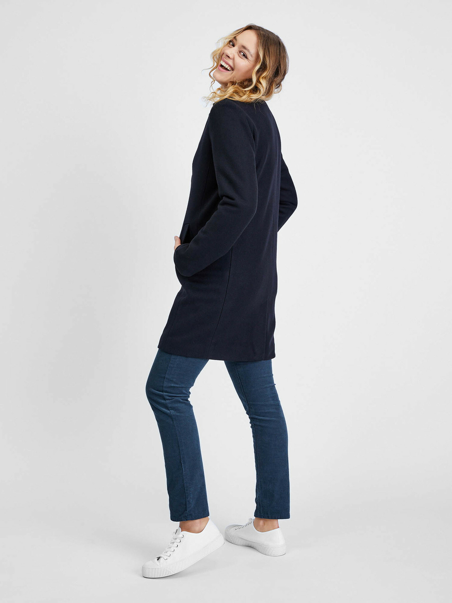 GAP Palton Negru - Pled.ro