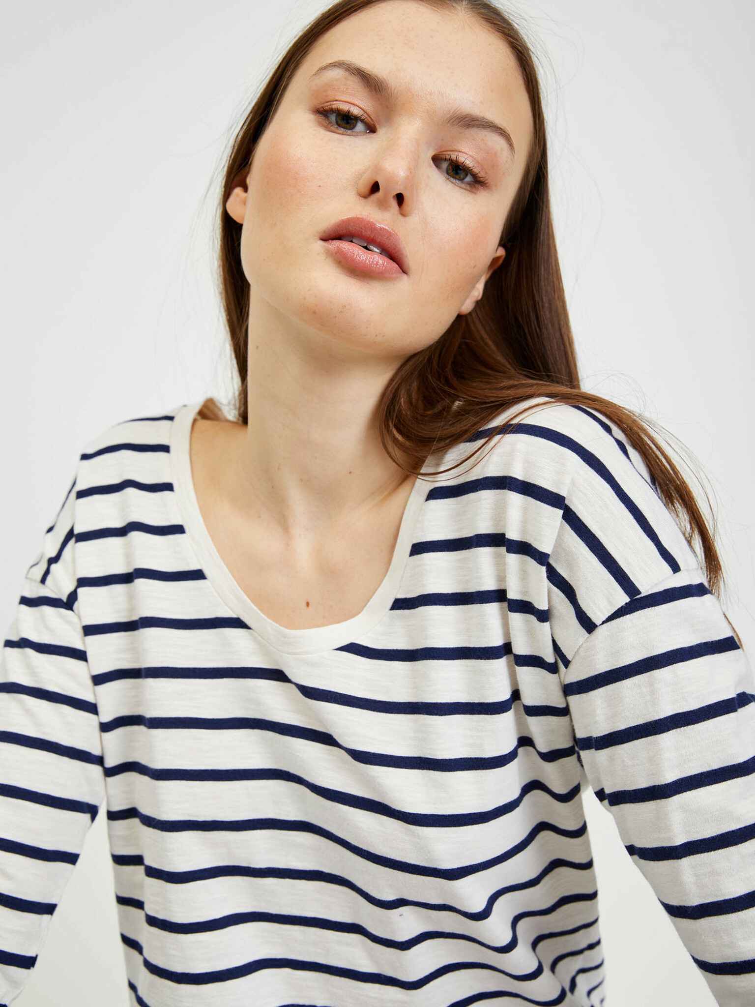 GAP Tricou Alb - Pled.ro