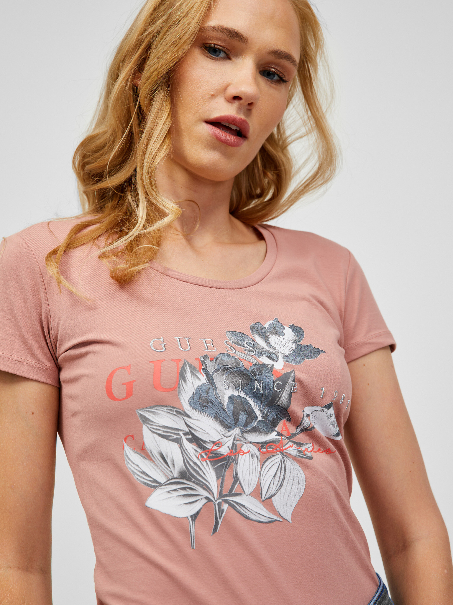 Guess Anuke Tricou Roz - Pled.ro