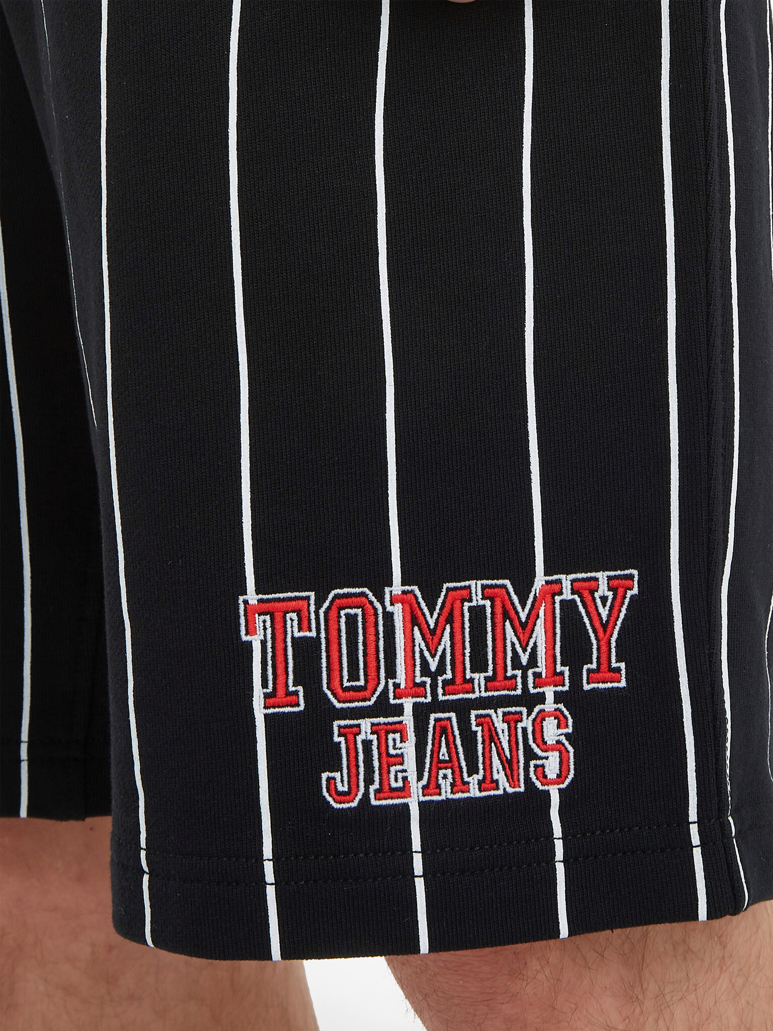 Tommy Jeans Pantaloni scurți Negru - Pled.ro