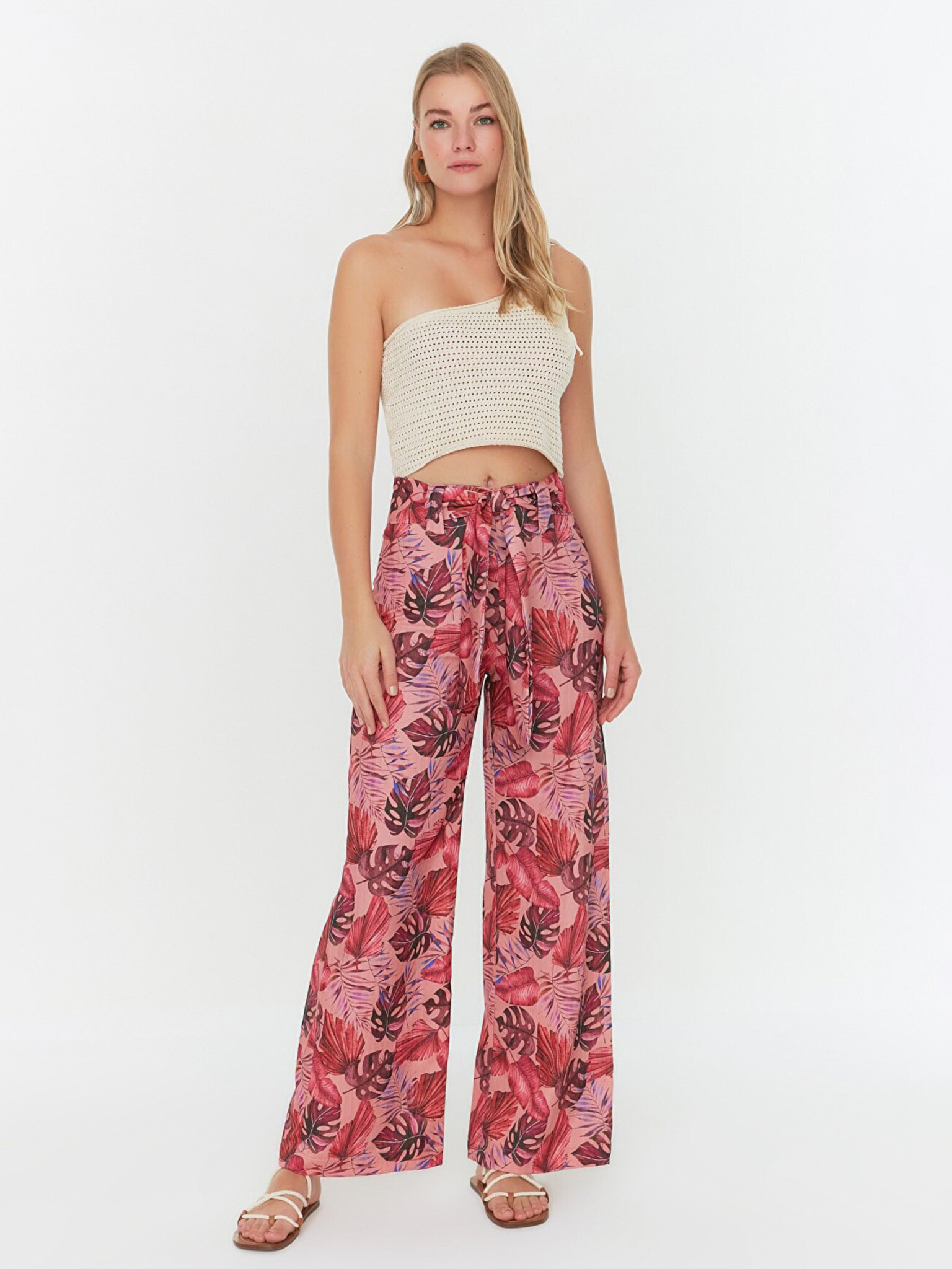 Trendyol Pantaloni Roz - Pled.ro