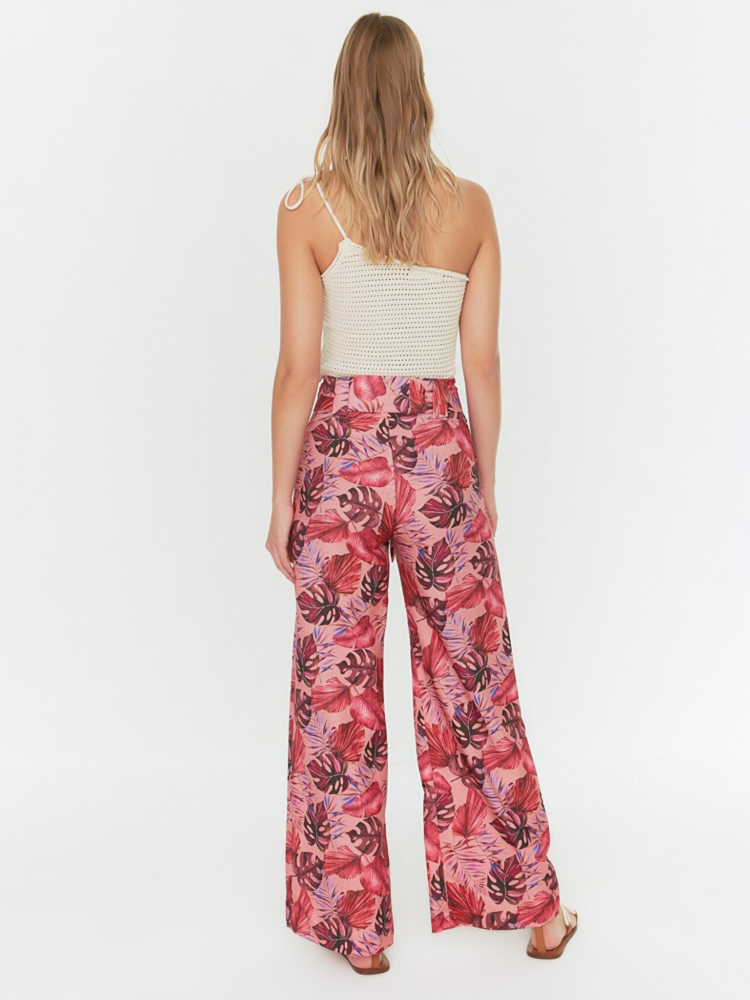 Trendyol Pantaloni Roz - Pled.ro