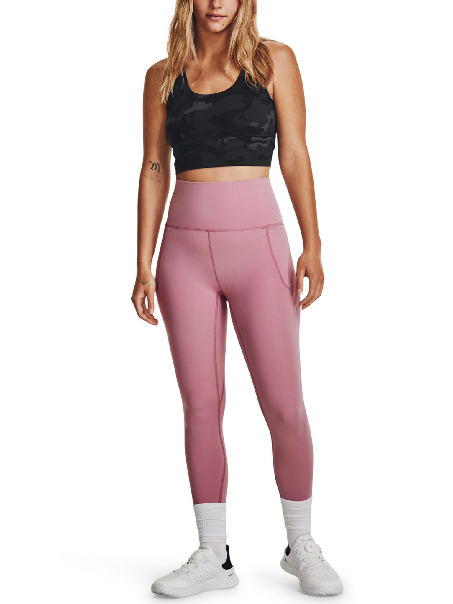 Under Armour Meridian Fitted Crop Maieu Negru - Pled.ro