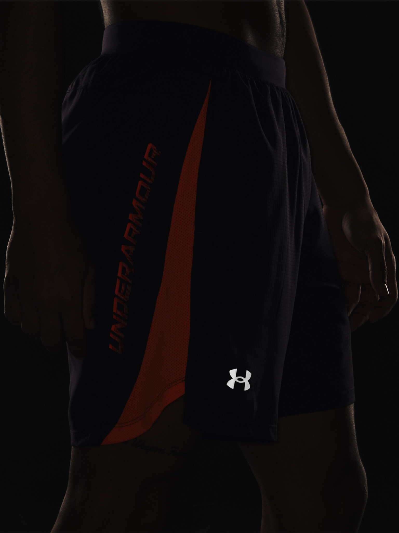 Under Armour UA Launch 7'' Graphic Pantaloni scurți Violet - Pled.ro