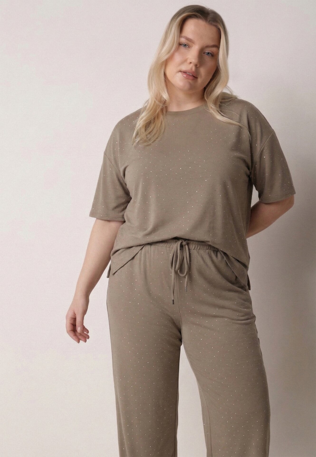 ab. ambitonfly Set Verde din bumbac tip oversized Tricou și Pantaloni Azilane