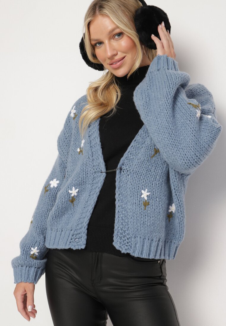 acajo Cardigan Albastru cu Model Floral închis cu Agrafa Decorativă Patinită
