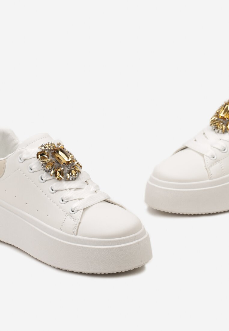  Adidași Alb-Bej pe Platformă cu Perforații și Piatră Decorativă Dilhela