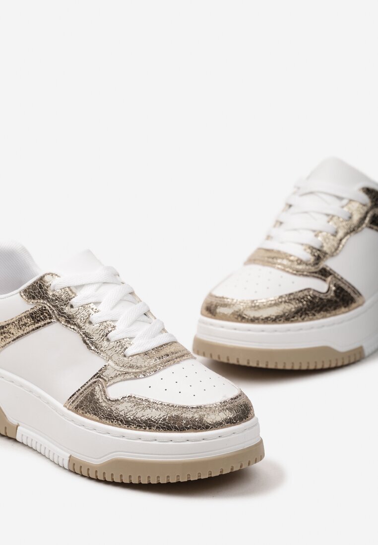  Adidași Albi-Aurii cu Talpă Groasă și Inserții Decorative Uvunna