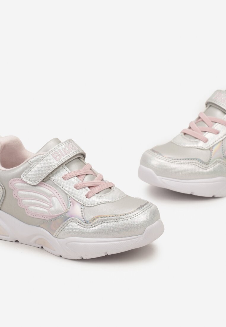  Adidași Argintii cu Talpă Iluminată și Inserții Decorative și Branț din Piele Renita