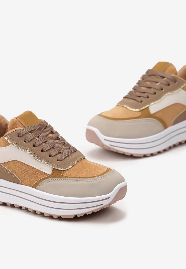  Adidași Maro pe Platformă cu Inserții Metalice Stovia