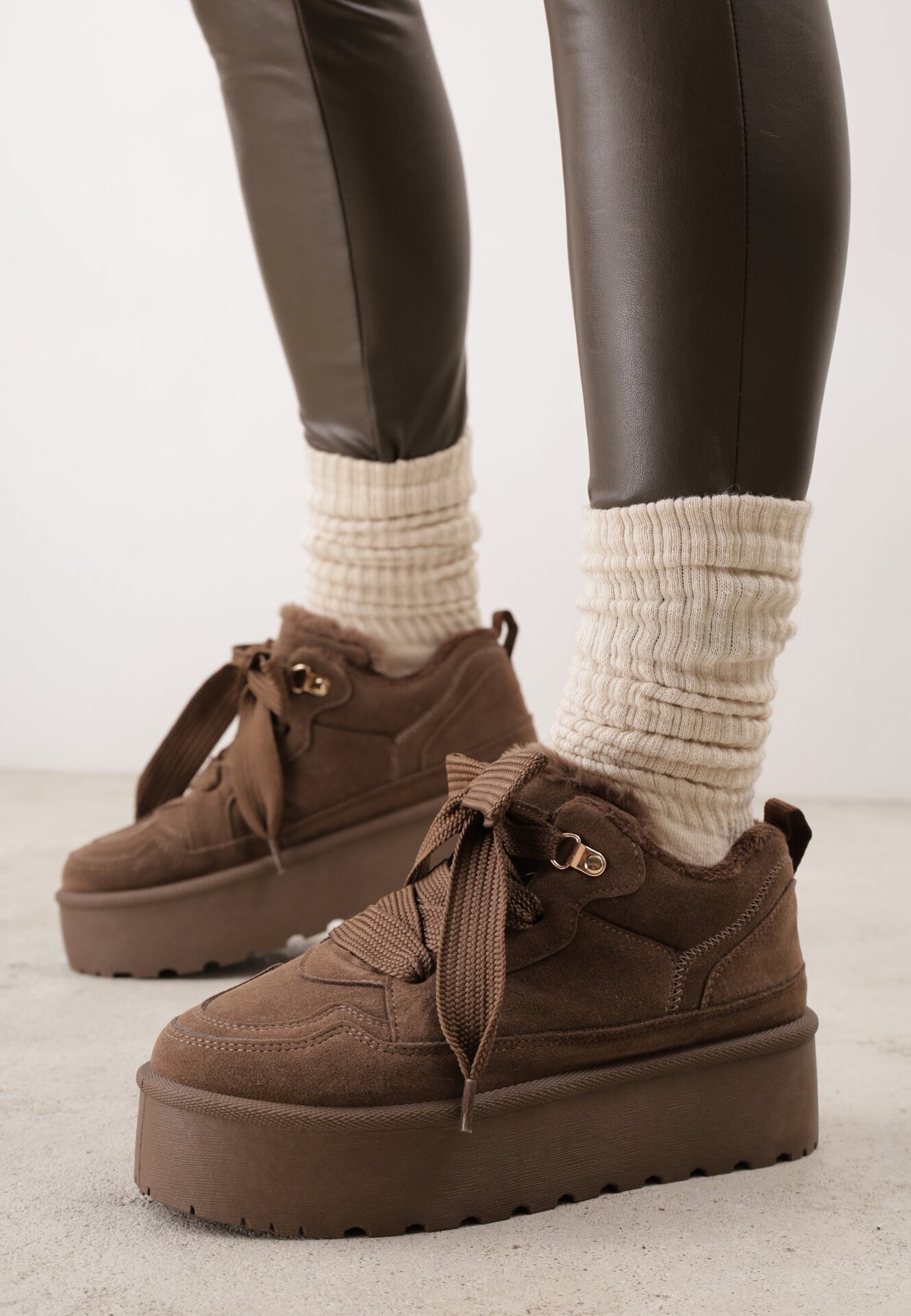  Adidași Maro Vices în stil de cizme de zăpadă cu platformă și cu blană decorativă Nalirea