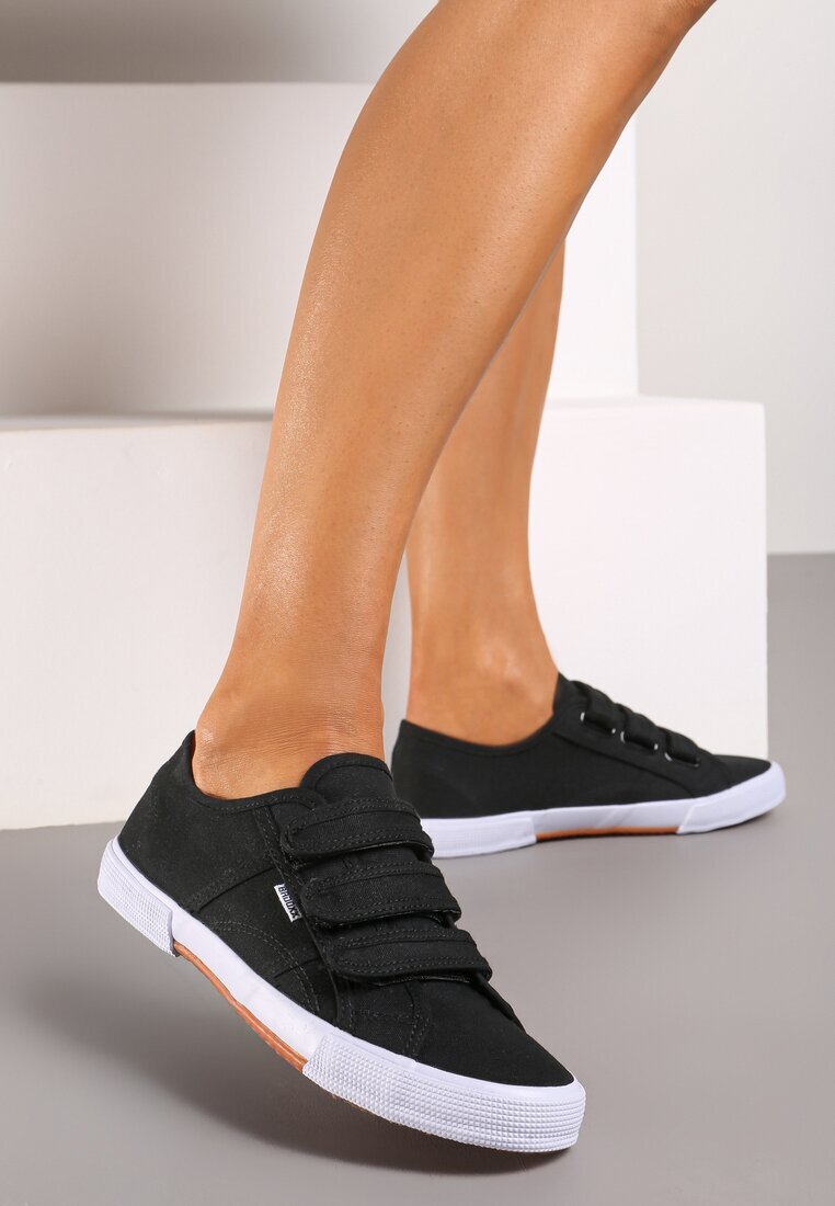 Adidași Negre Iranassa