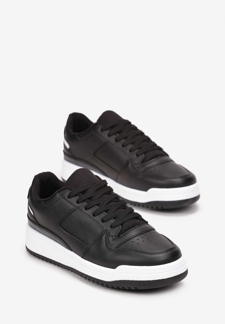  Adidași Negri cu Inserții Decorative și Perforații pe Vârf Septisa