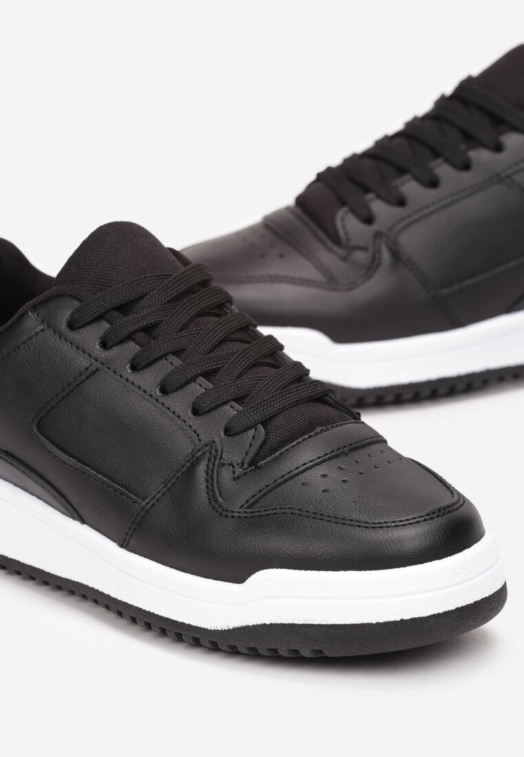  Adidași Negri cu Inserții Decorative și Perforații pe Vârf Septisa