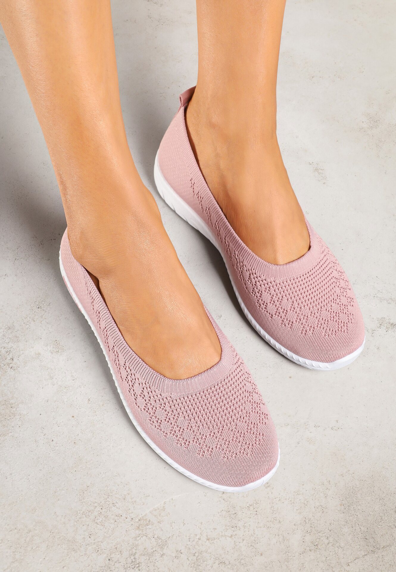  Adidași Roz Slip-on cu Perforații Delicate Firsedi