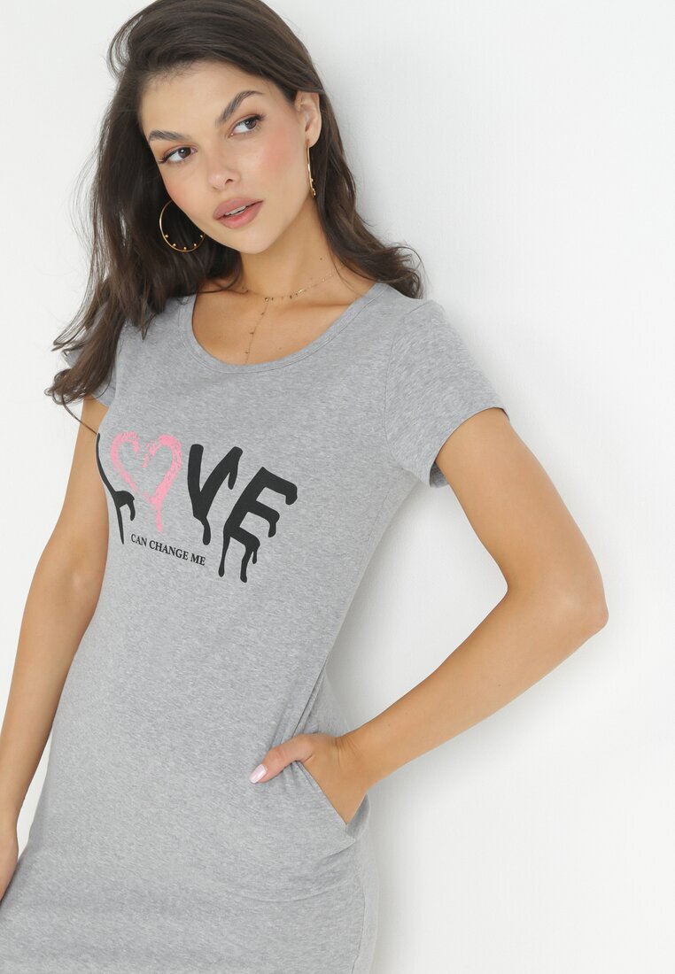 alnwick Rochie tip tricou din bumbac Gri cu imprimeu Avera