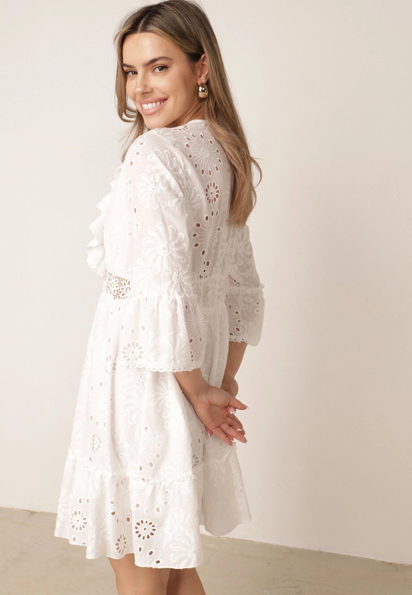 ambitionfly Rochie Albă Mini de bumbac din țesătură brodată cu dantelă Telvia