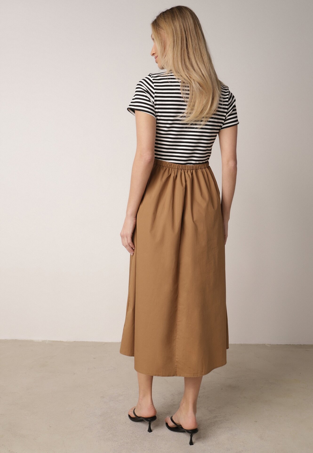 ambitionfly Rochie Neagră