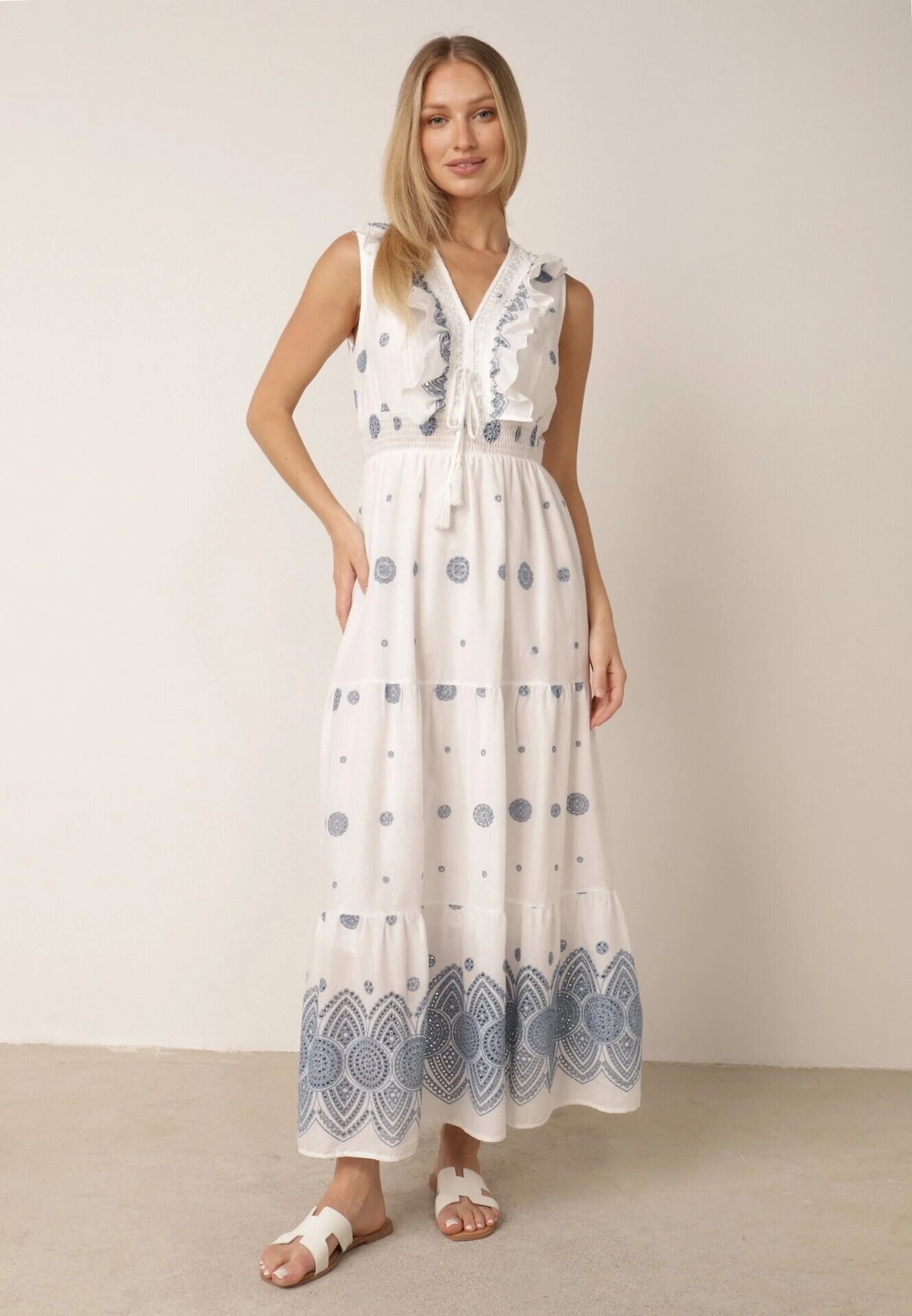 ambitionfly Rochie rustică din bumbac decorată cu broderii și volane Eudarpia Albastră