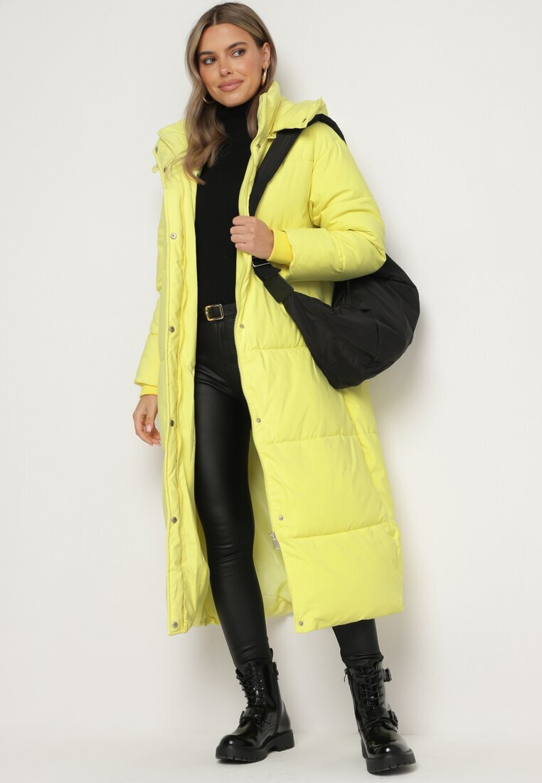 ann gissy Jachetă galbenă matlasată cu croi lung și glugă detașabilă Daivera